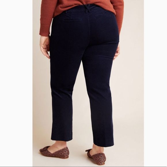ANTHROPOLOGIE | Essential Corduroy Cropped Flare Trousers - Picture 3 of 6